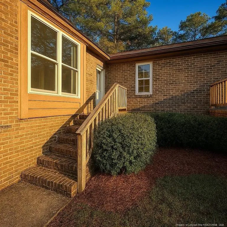 527 Coronation Drive Fayetteville, NC 28311