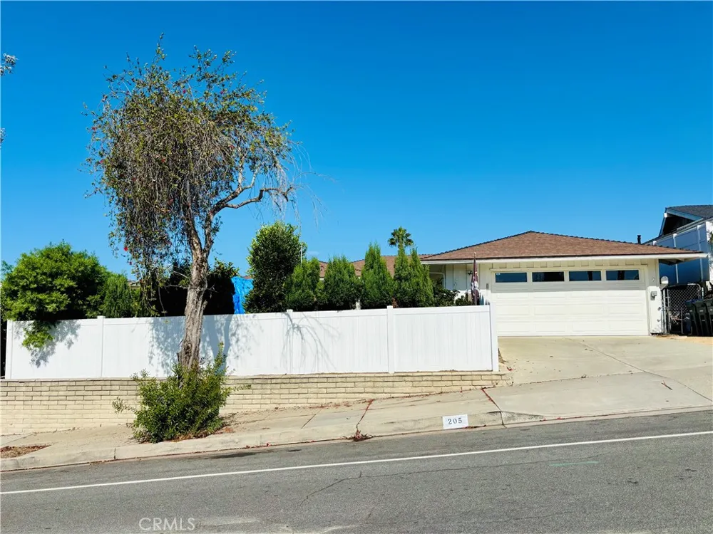 205 Via Montego San Clemente, CA 92672