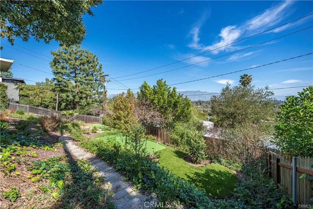 332 Anita Dr Pasadena, CA 91105