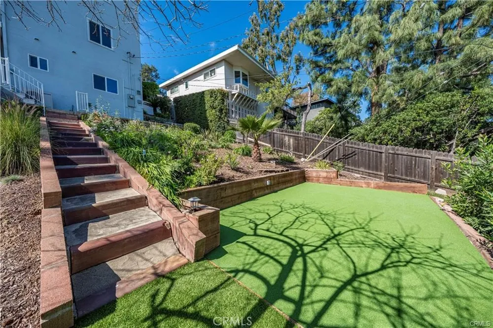 332 Anita Dr Pasadena, CA 91105