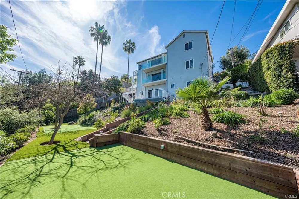 332 Anita Dr Pasadena, CA 91105