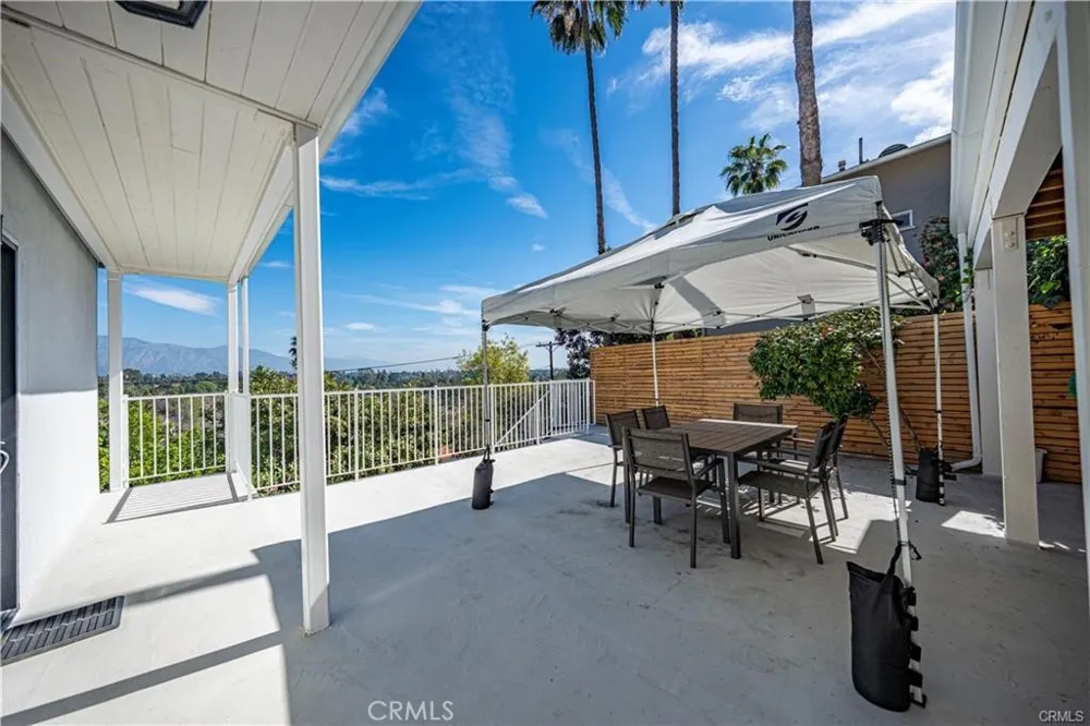 332 Anita Dr Pasadena, CA 91105