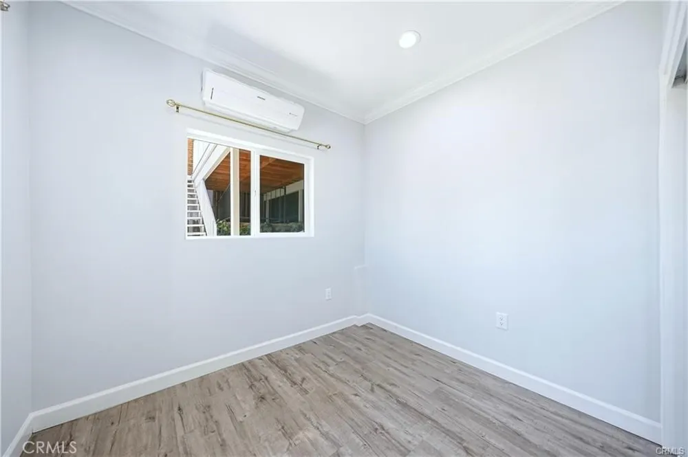 332 Anita Dr Pasadena, CA 91105