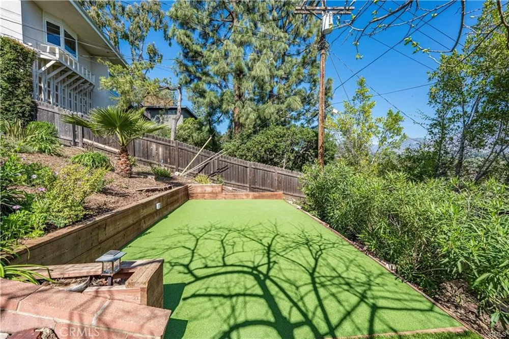 332 Anita Dr Pasadena, CA 91105