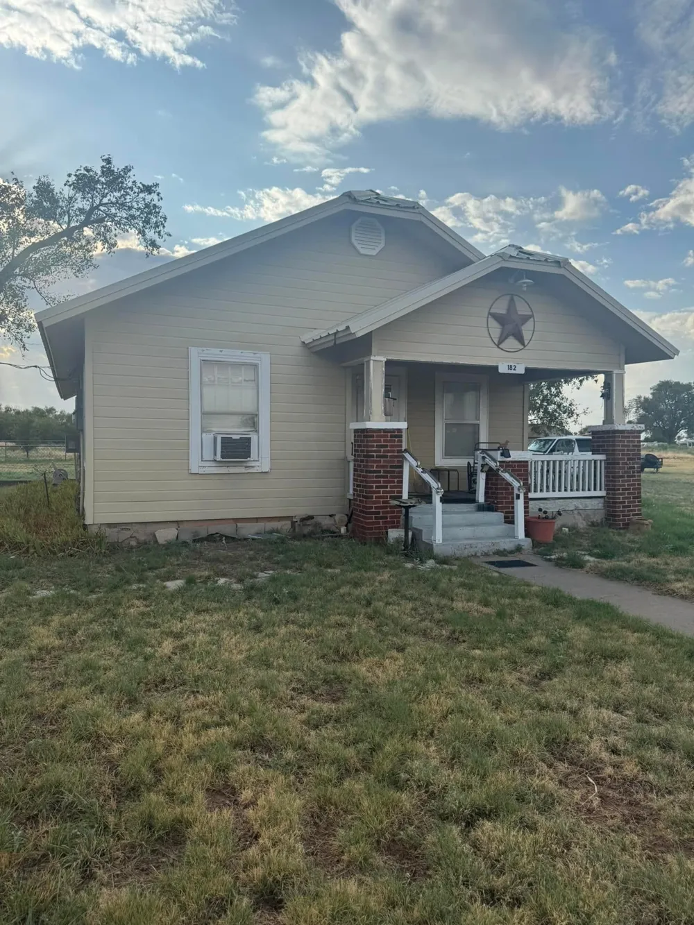 182 Scott Quanah, TX 79252
