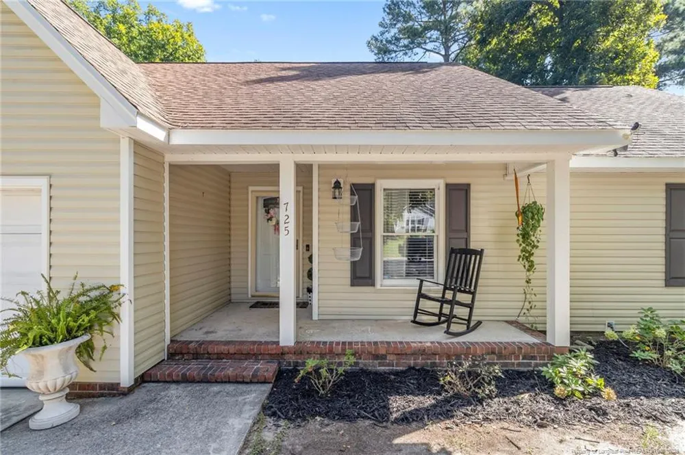 725 Sunnycrest Drive Fayetteville, NC 28314
