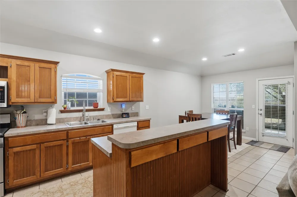 15318 E 89th Court Owasso, OK 74055