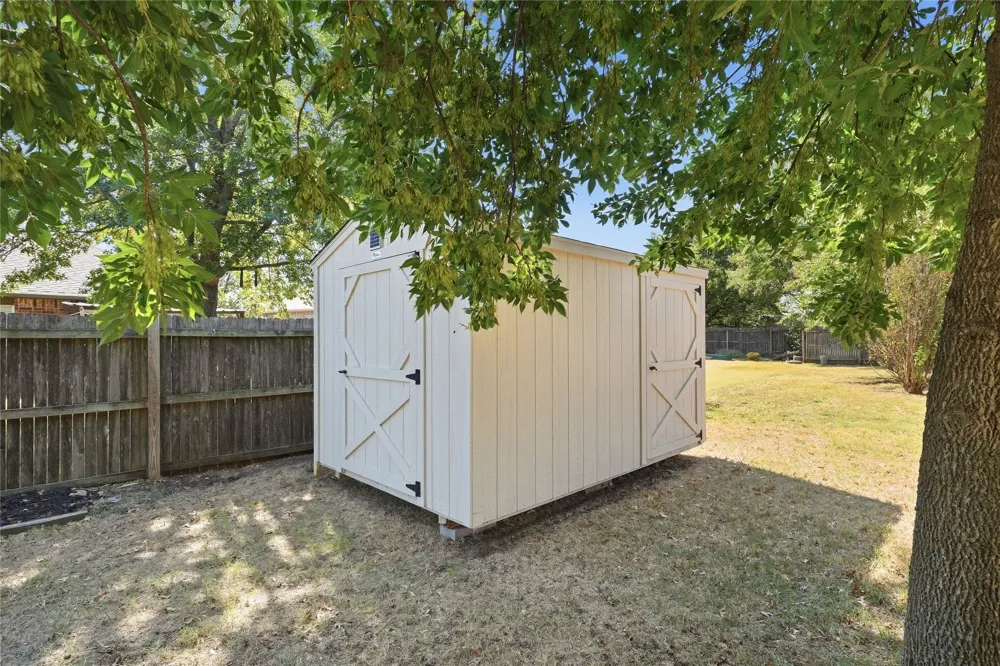 15318 E 89th Court Owasso, OK 74055