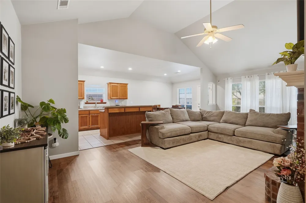 15318 E 89th Court Owasso, OK 74055