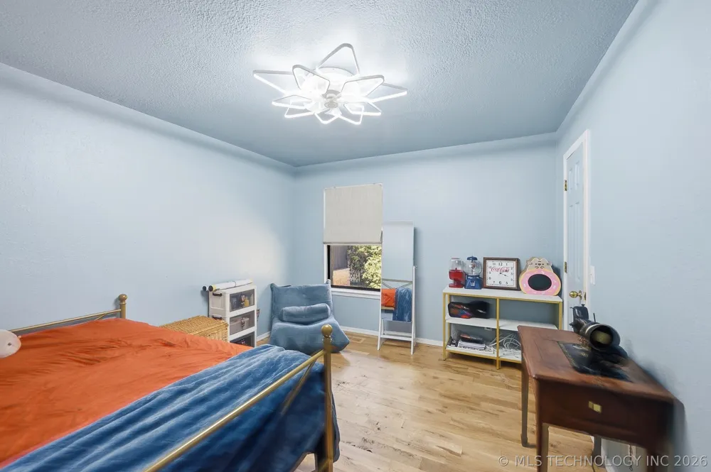 1103 E 124TH STREET S Jenks, OK 74037