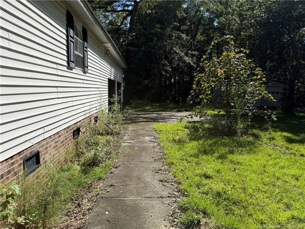146 Nascar Drive Red Springs, NC 28377