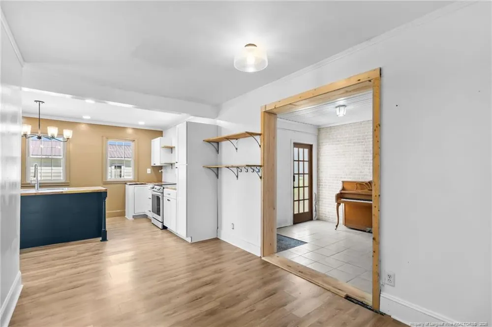410 W Mclean Street St. Pauls, NC 28384