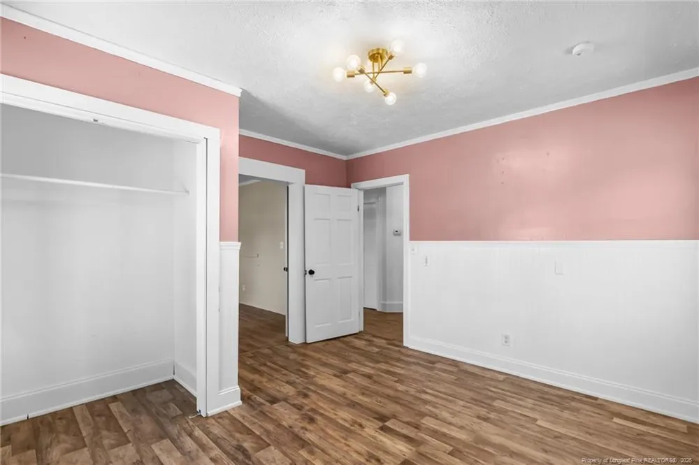 410 W Mclean Street St. Pauls, NC 28384