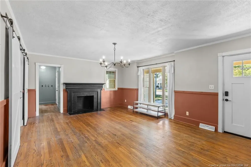 410 W Mclean Street St. Pauls, NC 28384