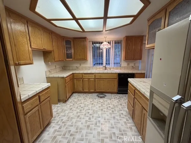 1511 Laura Wrightwood, CA 92397
