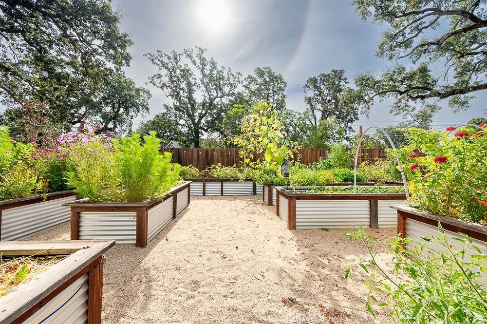 15255 Timm Middletown, CA 95461