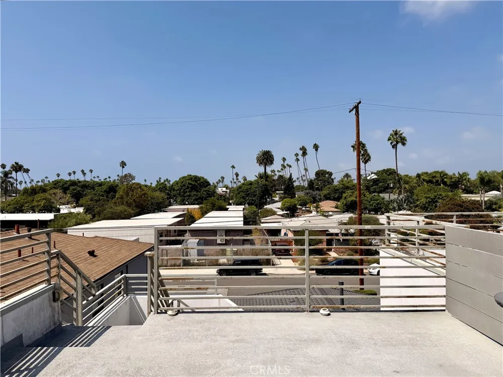 1042 Garfield Avenue Venice, CA 90291