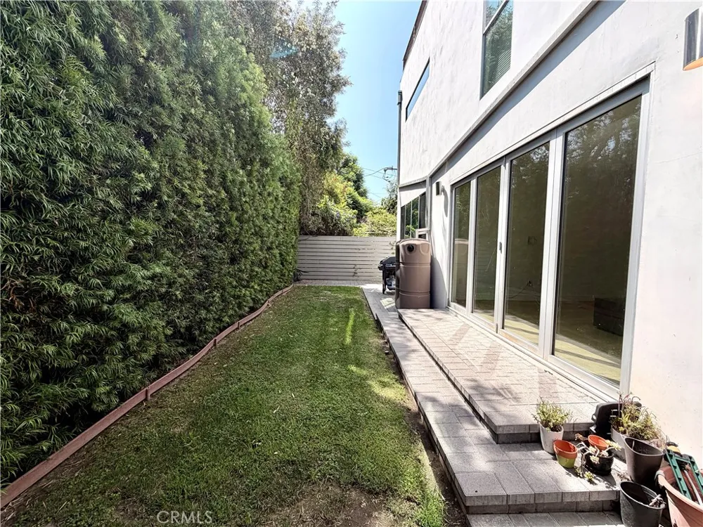 1042 Garfield Avenue Venice, CA 90291