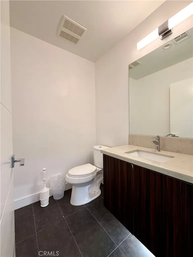 1042 Garfield Avenue Venice, CA 90291