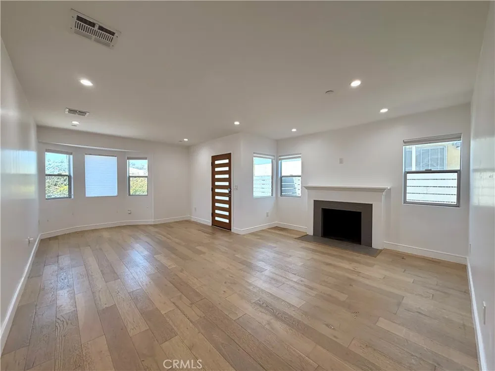 1042 Garfield Avenue Venice, CA 90291