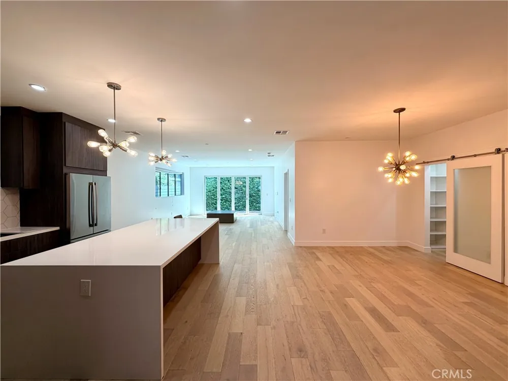1042 Garfield Avenue Venice, CA 90291