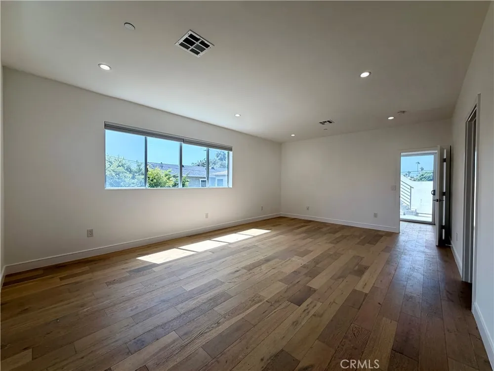 1042 Garfield Avenue Venice, CA 90291