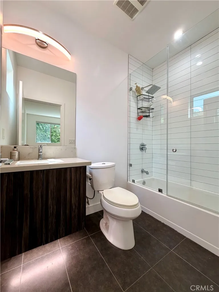 1042 Garfield Avenue Venice, CA 90291