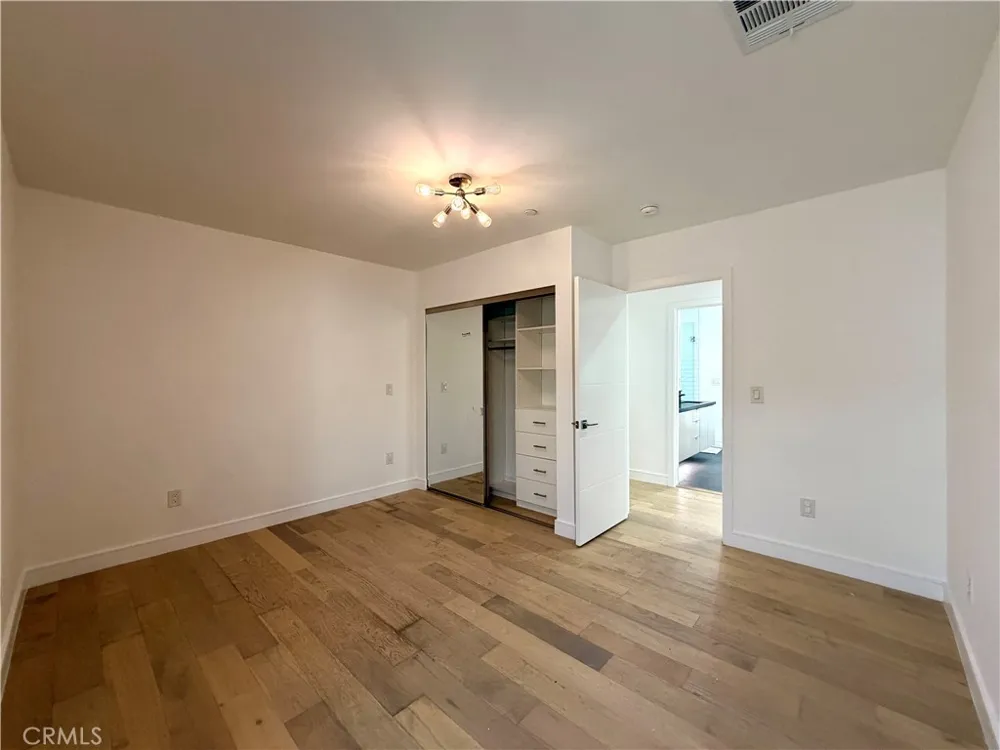 1042 Garfield Avenue Venice, CA 90291