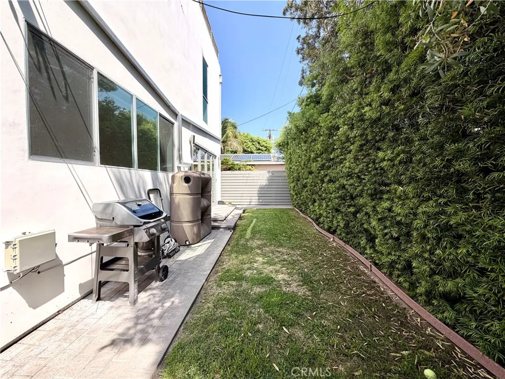 1042 Garfield Avenue Venice, CA 90291