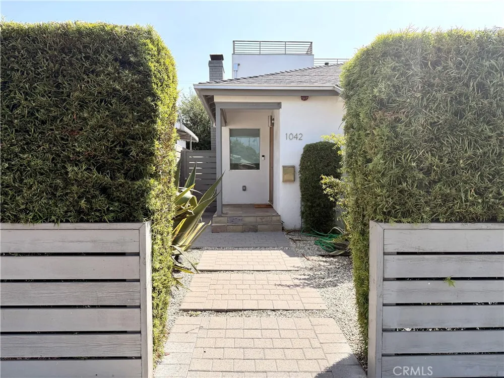 1042 Garfield Avenue Venice, CA 90291