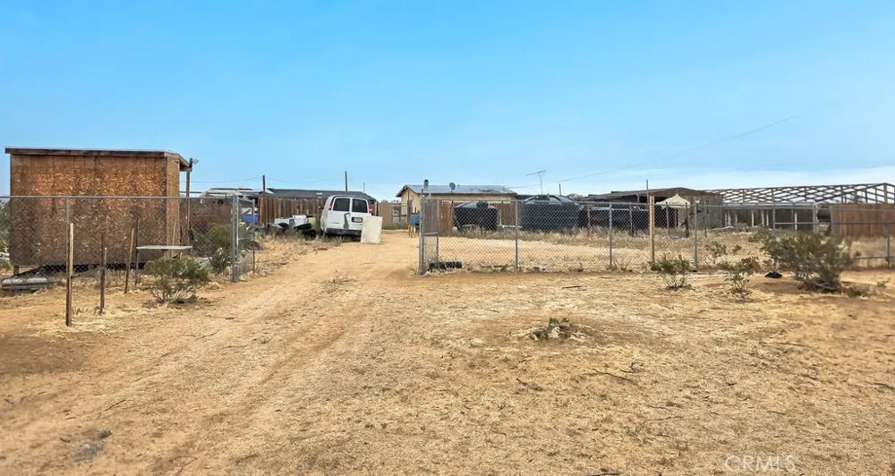43111 260th E Lancaster, CA 93535
