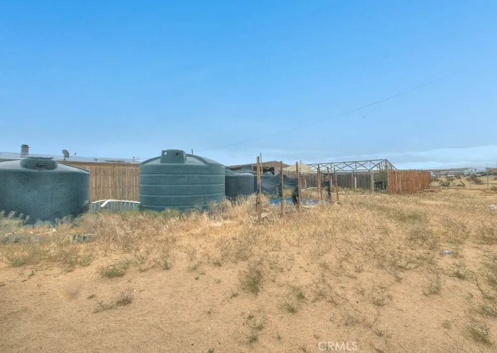 43111 260th E Lancaster, CA 93535