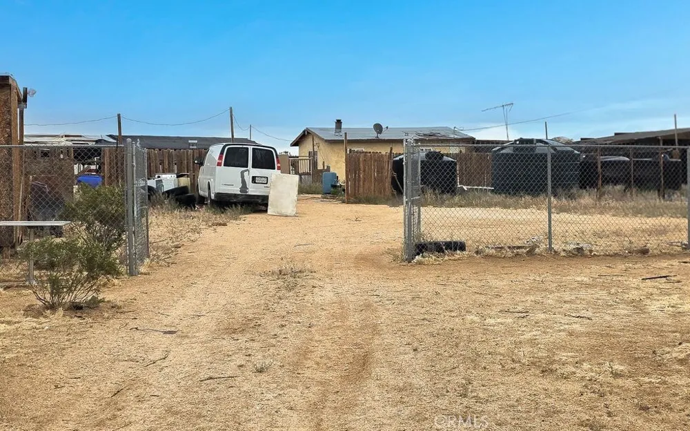 43111 260th E Lancaster, CA 93535
