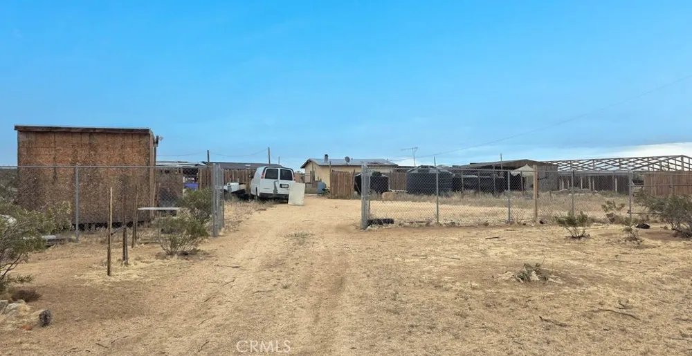 43111 260th E Lancaster, CA 93535