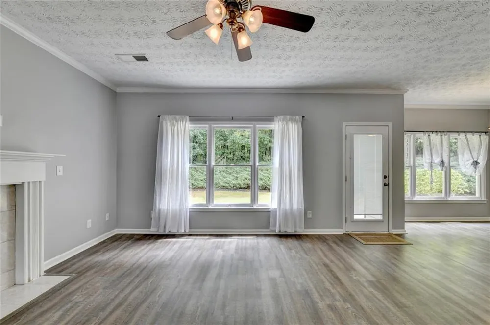 1813 Gold Finch Way Lawrenceville, GA 30043