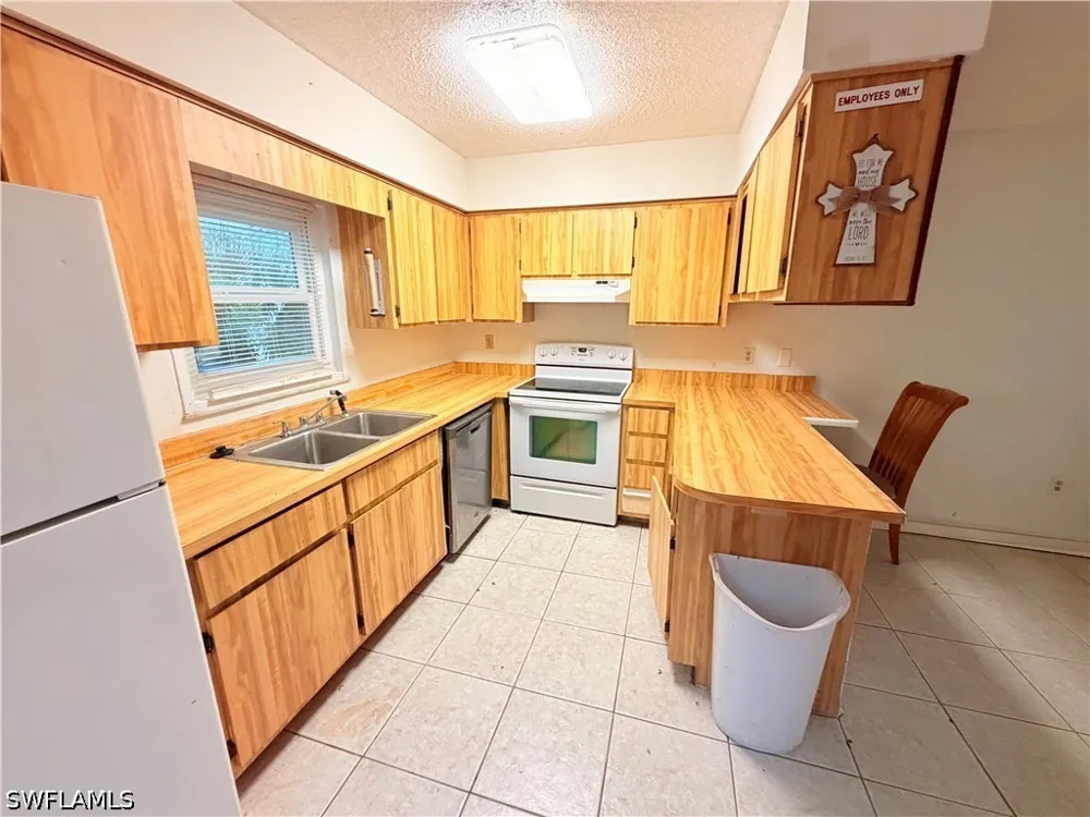San Juan Court #3 Fort Myers, FL 33967