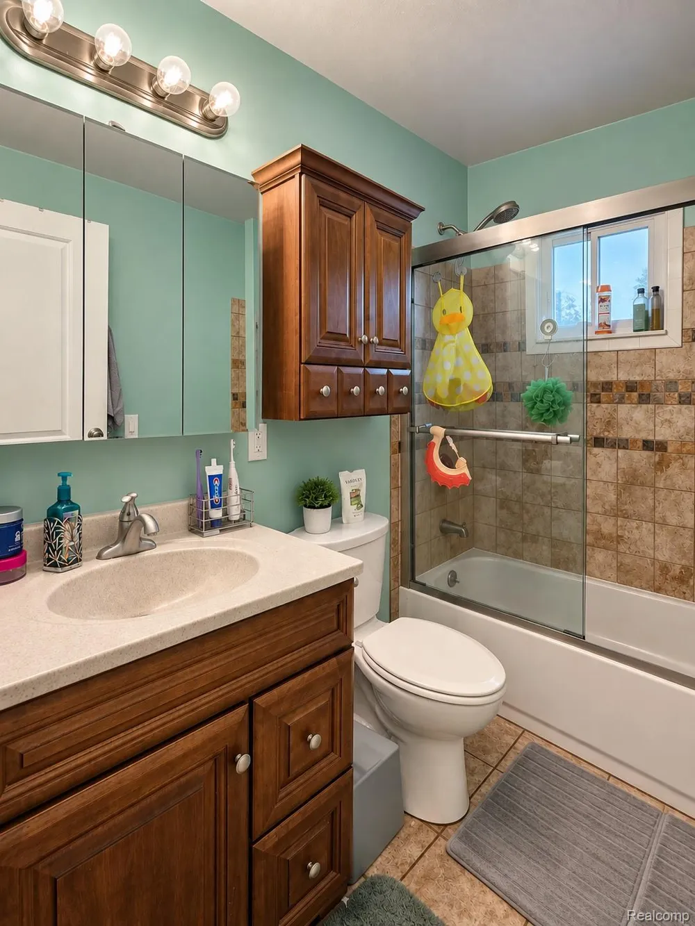 1754 Beechmont Street Keego Harbor City, MI 48320