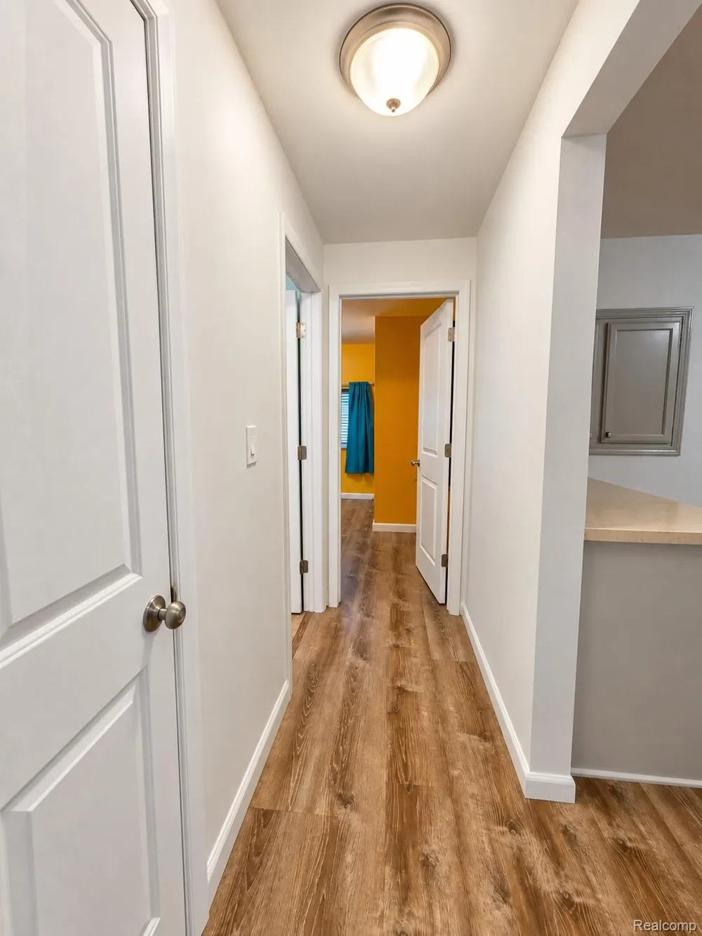1754 Beechmont Street Keego Harbor City, MI 48320