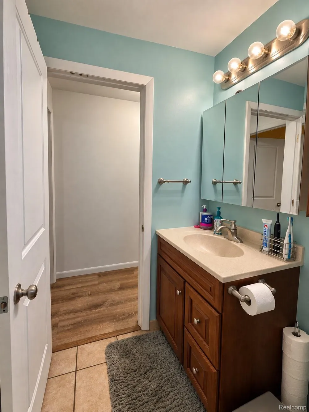 1754 Beechmont Street Keego Harbor City, MI 48320