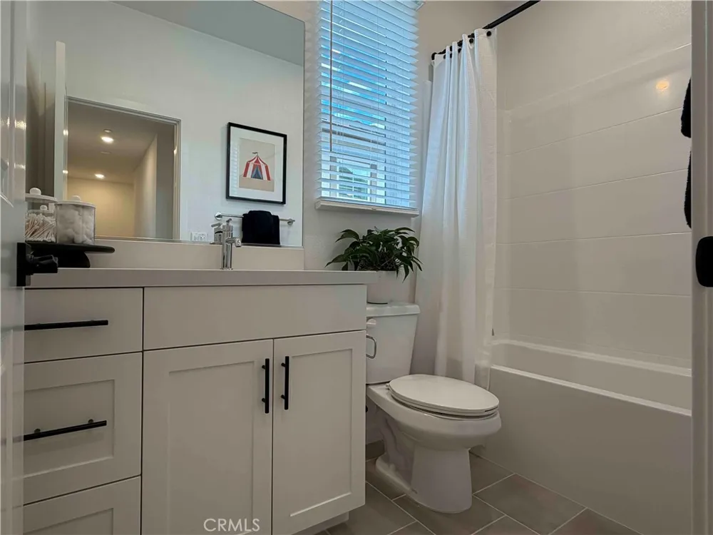 6009 Huntington Drive Eastvale, CA 92880