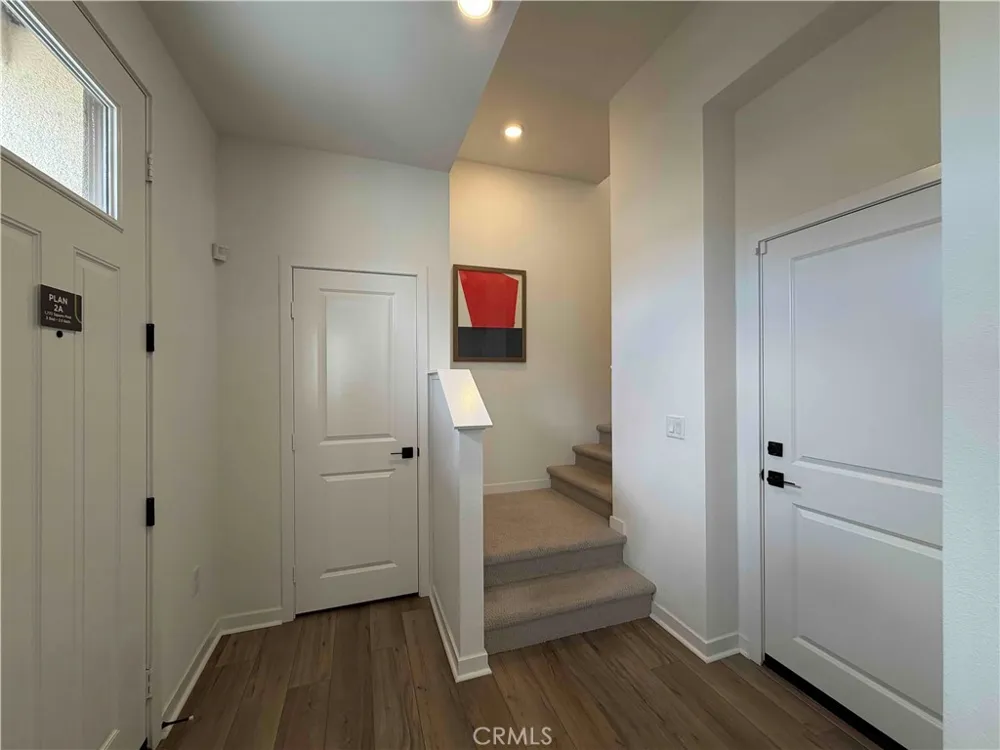 6009 Huntington Drive Eastvale, CA 92880