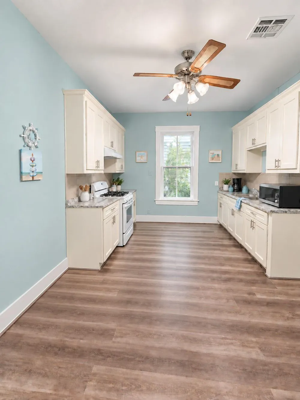 4015 Avenue O Galveston, TX 77550
