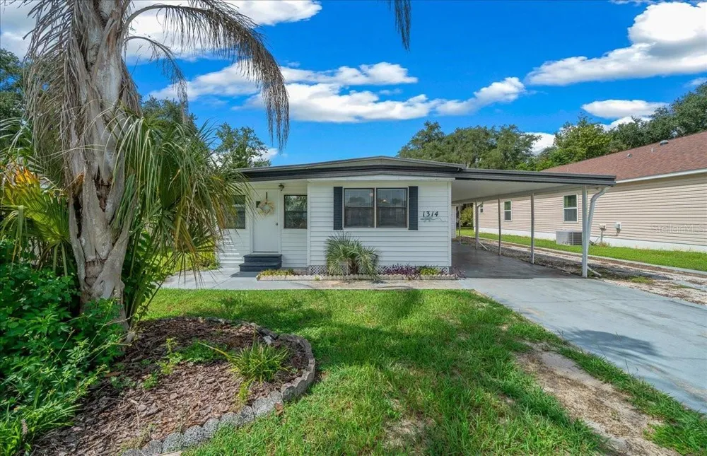 1314 TEAKWOOD LANE Lady Lake, FL 32159