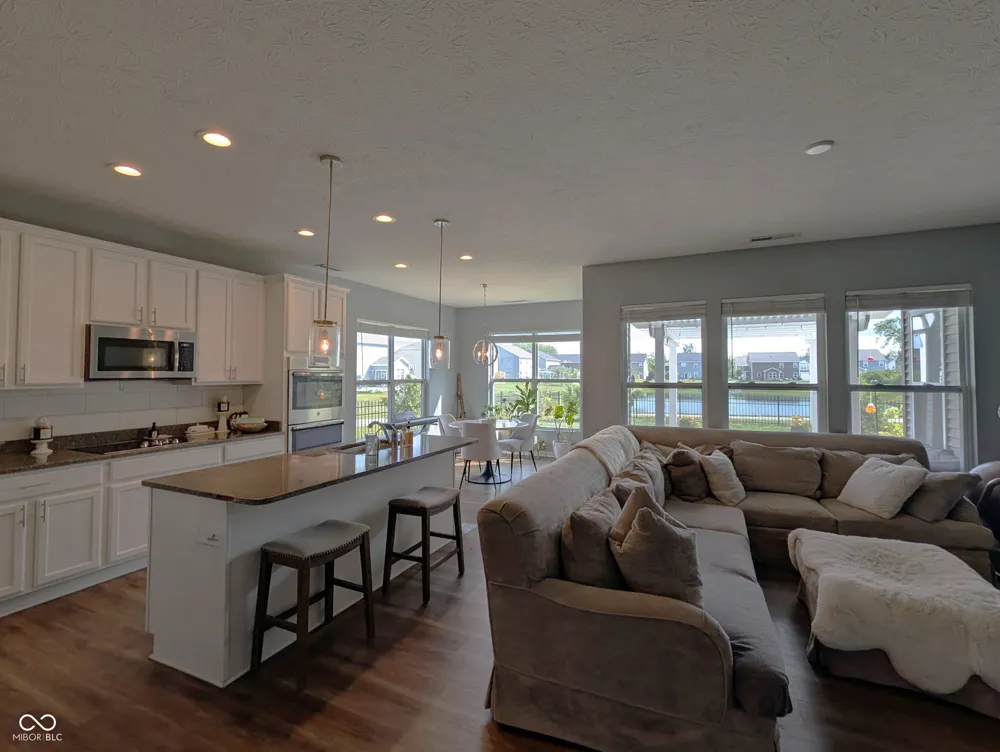 6027 Bunton Drive Indianapolis, IN 46237