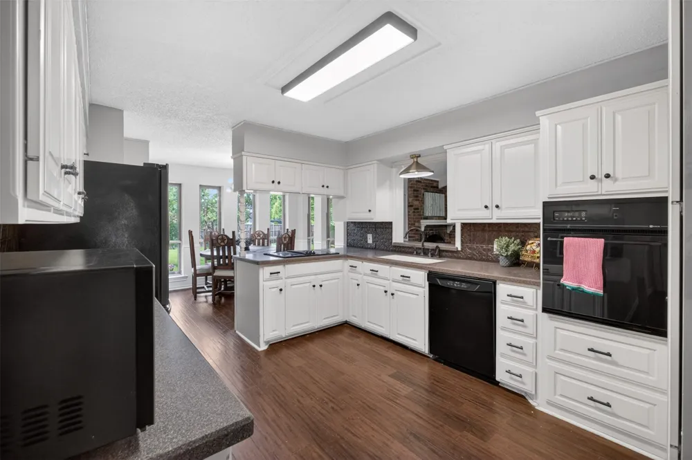 4607 Sachse Road Sachse, TX 75048