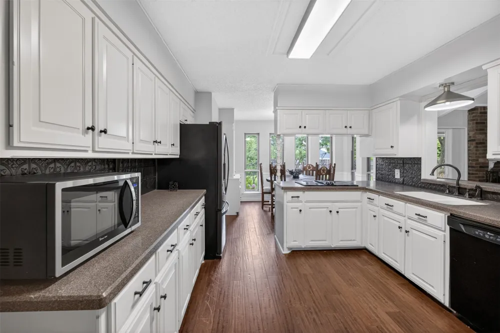 4607 Sachse Road Sachse, TX 75048