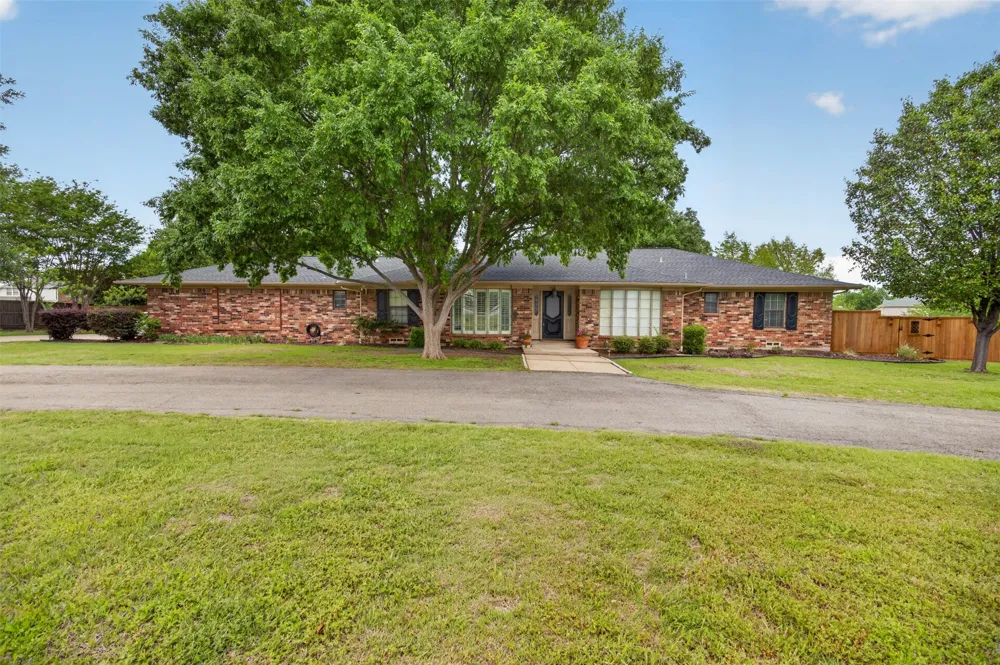 4607 Sachse Road Sachse, TX 75048