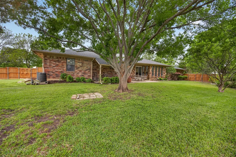 4607 Sachse Road Sachse, TX 75048
