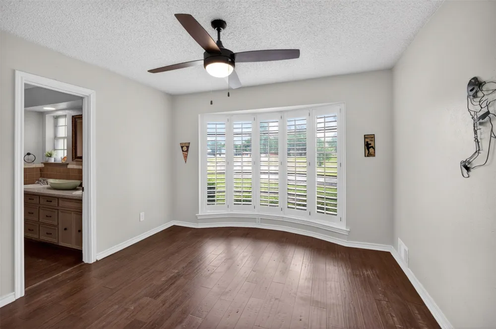 4607 Sachse Road Sachse, TX 75048