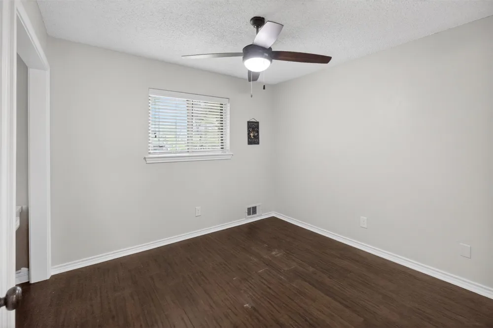 4607 Sachse Road Sachse, TX 75048